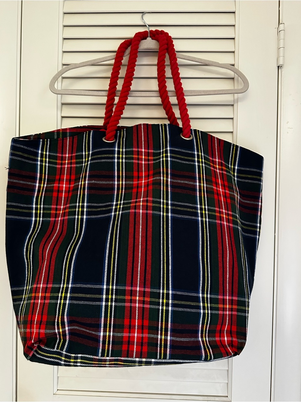 Oversized lightweight plaid tote ….many uses